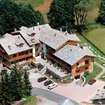 Ruetoreif 4* Грессоне-Сен-Жан