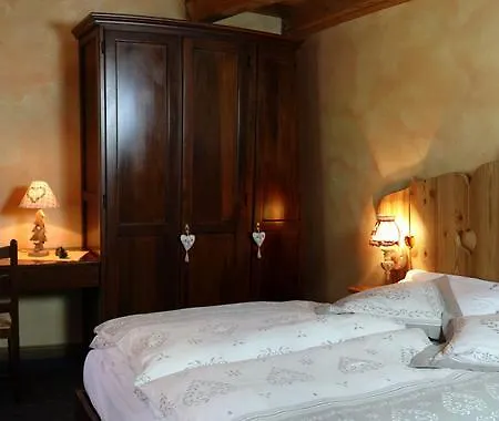 Aparthotel Ruetoreif Gressoney-Saint-Jean
