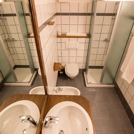 Ruetoreif Aparthotel 4*