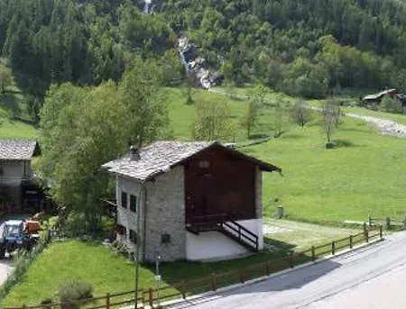 Apart Otel Ruetoreif Gressoney-Saint-Jean