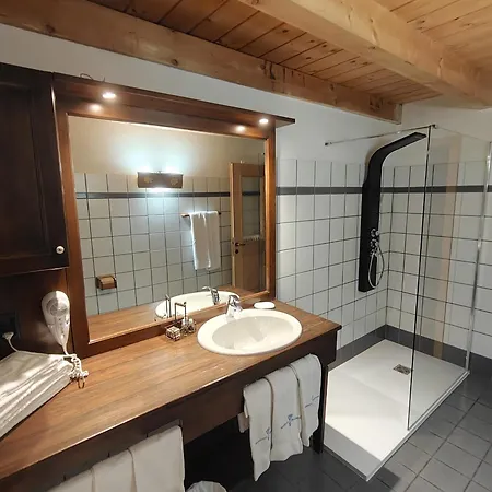 鲁特雷夫公寓 4* 格雷索圣尚