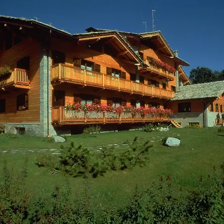 Aparthotel Ruetoreif 4*