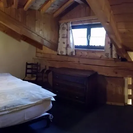 アパートホテル Ruetoreif グレッソネイ・サイント・ジェアン