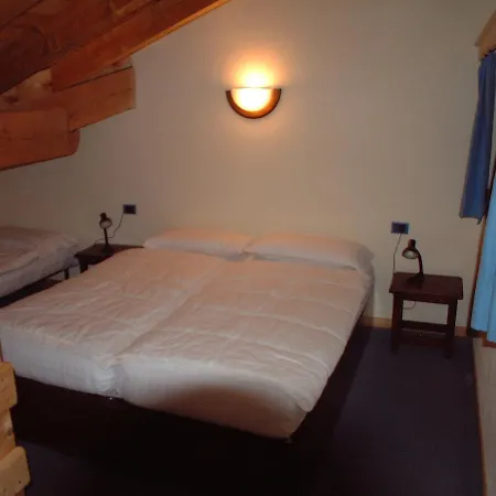 Apart Otel Ruetoreif 4*