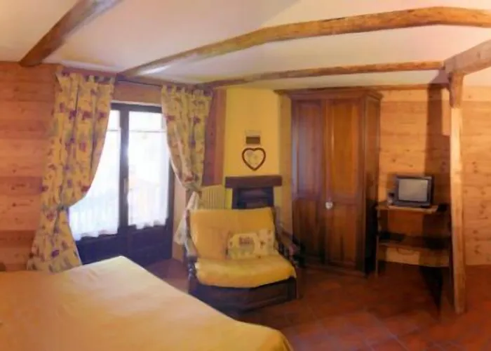 Ruetoreif Aparthotel 4*